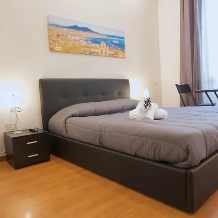 Metronapoli ナポリ