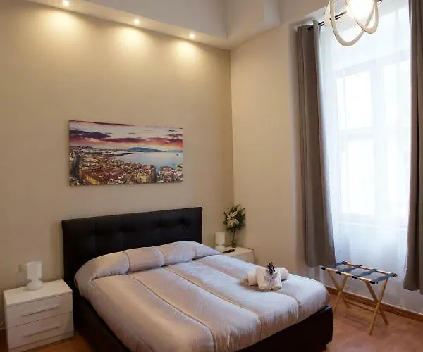 Metronapoli 3* ナポリ